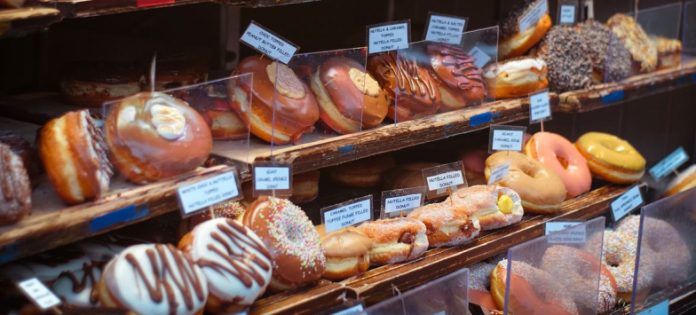 pastry-bread-bakery-chocolate-cream