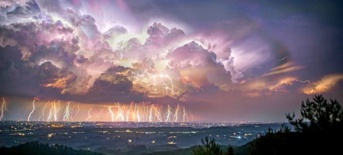 sky-lightning-clouds-ocean-tree-waves