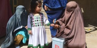 Afghanistan-burqa-polio-girl-women