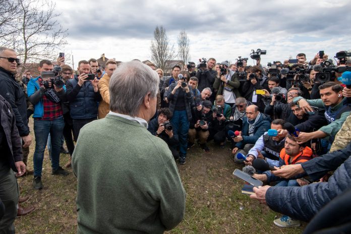 SG facing journalist in Ukraine