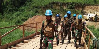 An Indonesian engineering unit and Tanzanian battalion from the UN Mission in DRC, MONUSCO, inspect a bridge in Beni (file photo).