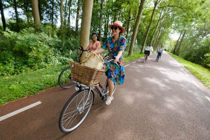 Cyclists taking part in Mobility Week 2021 in the Province of Utrecht © Sebastiaan ter Burg