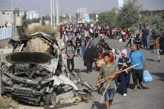 Gaza refugees fleeing