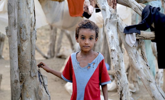 Yemenin lapset kärsivät nälänhädästä.