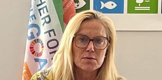 Sigrid Kaag dans les bureaux d'UNRIC le 29 août 2024