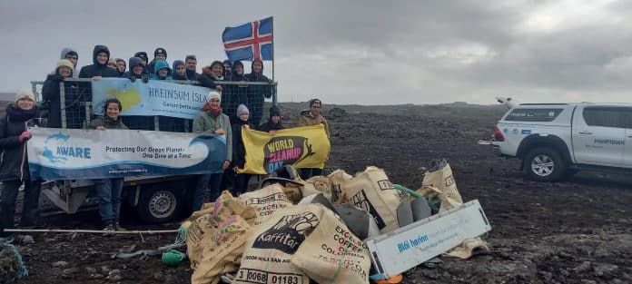 Tómas hreinsaði um síðustu helgi með sjálfboðaliðum frá Seeds Iceland