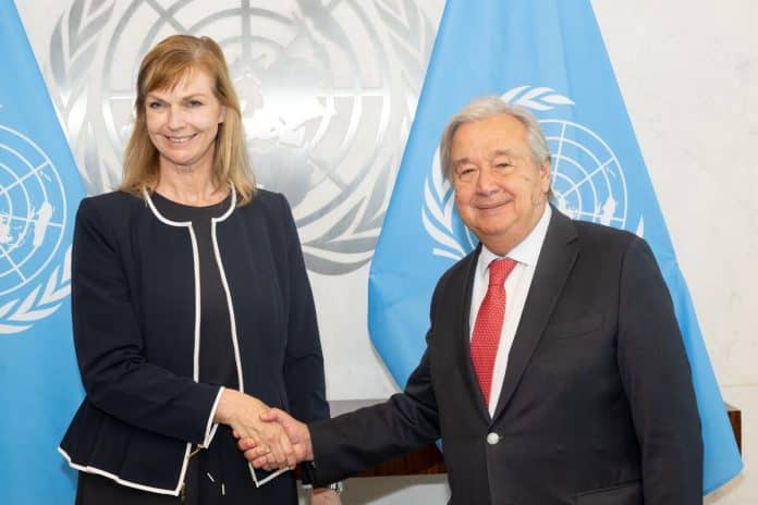 Anna Jóhannsdóttir nýr fastafulltrúi Íslands ásamt António Guterres aðalframkvæmdastjóra.