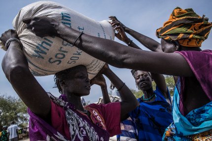 WFP food distribution