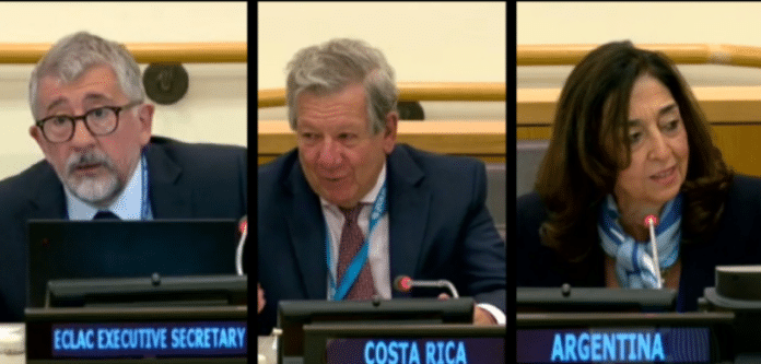 From left to right, Mario Cimoli, ECLAC’s Acting Executive Secretary; Rodrigo Carazo, Permanent Representative of Costa Rica to the United Nations and María del Carmen Squeff, Permanent Representative of Argentina to the United Nations.