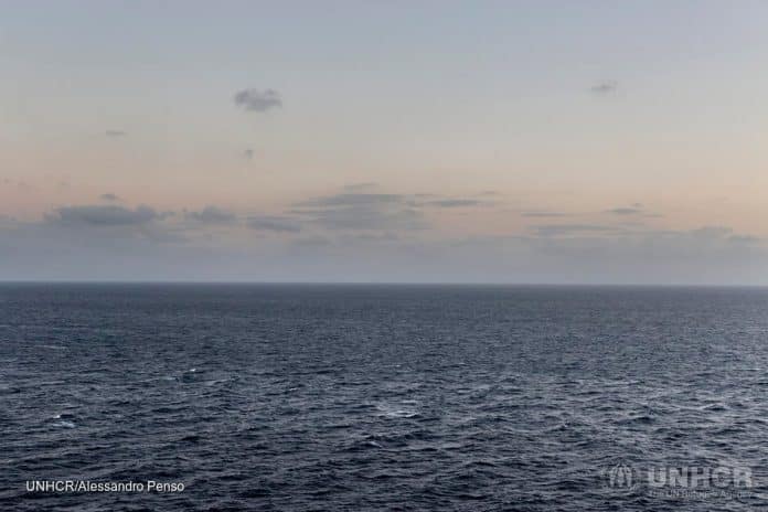 Mediterraneo centrale, UNHCR: ad aprile calano arrivi (-31%) e morti e dispersi (-42%) rispetto al mese precedente