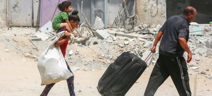 Gaza: Migliaia di persone in fuga a seguito di un nuovo ordine di evacuazione