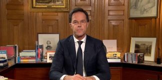 Rutte tijdens zijn toespraak vanuit het Torentje