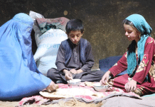 Afghanistan-mat-WFP-familie-spiser