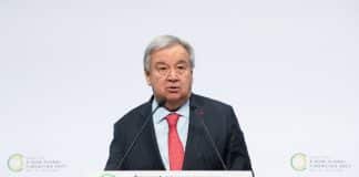 O Secretário-Geral António Guterres discursa na Cimeira de Paris sobre Finanças Globais, organizada por Emmanuel Macron, Presidente da República Francesa.